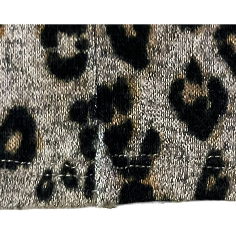 Maurices 24/7 Womens XL Animal Print Batwing Blouse Brown Black Used - Picture 13 of 16